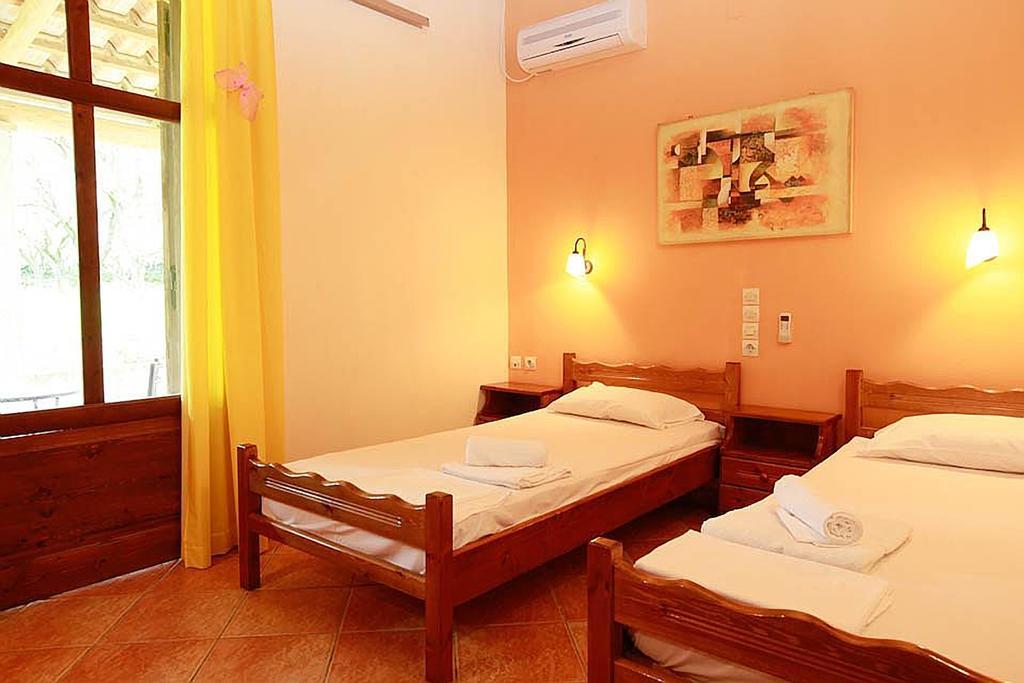Yannis' Village Keri Room photo